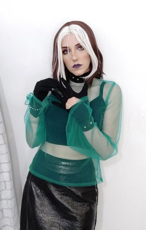 Rogue Xmen Costume, Gambit Cosplay, Rogue Cosplay, Rogue Xmen, Marvel Rogue, X Men Evolution, Marvel Xmen, Alt Girls, Male Cosplay