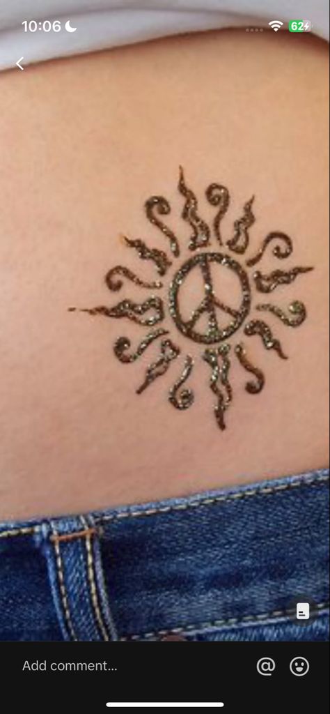 Chest Henna Designs Simple, Chest Henna Designs, Simple Chest Tattoo, Chest Henna, Henna Designs Simple, Henna Inspiration, Henna Inspo, Henna Inspired Tattoos, Henna Ideas