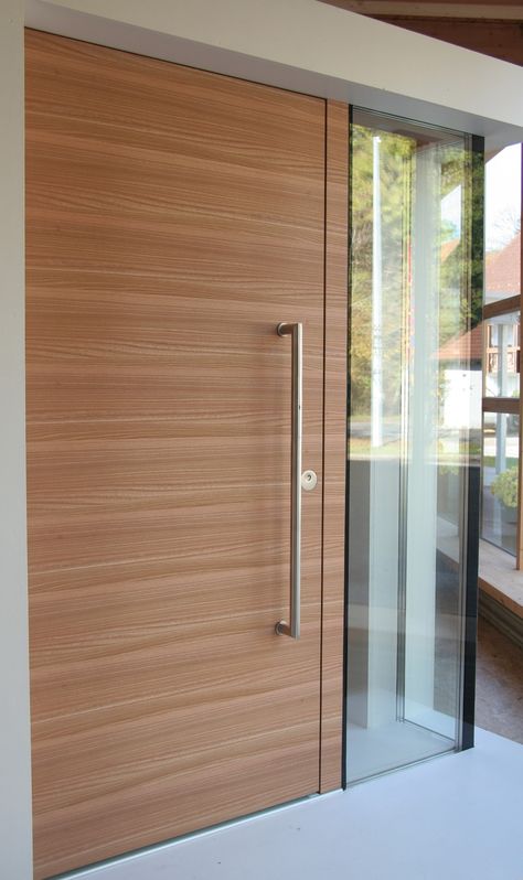 Contemporary Door Design, Oak Doors With Glass, Timber Front Door, Front Doors Uk, Wood Front Entry Doors, Solid Wood Front Door, Oak Front Door, Entry Doors With Glass, Contemporary Front Doors