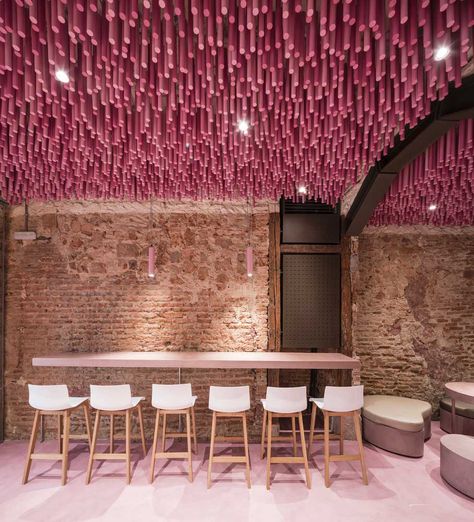 INTERIOR TRENDS | 6 Instagrammable coffee shops to be inspired Roof Texture, Restaurants Design, False Ceiling Living Room, Scandinavian Interior Design, Pink Paint, False Ceiling Design, False Ceiling, Ceiling Decor, Interior Trend