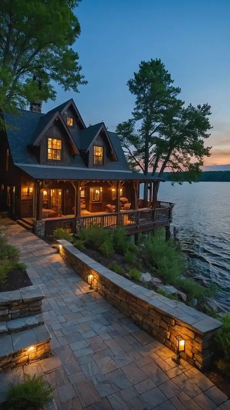 Lake House Ideas, Small Lake Houses, Floor Living, Lakeside Living, Open Concept Layout, Dream Life House, Mountain Decor, Summer Escape, Small Lake