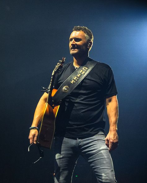 Eric Church, Country Music Stars, Country Artists, Music Venue, Music Star, Michael Jordan, Country Music, Whiskey, Songwriting