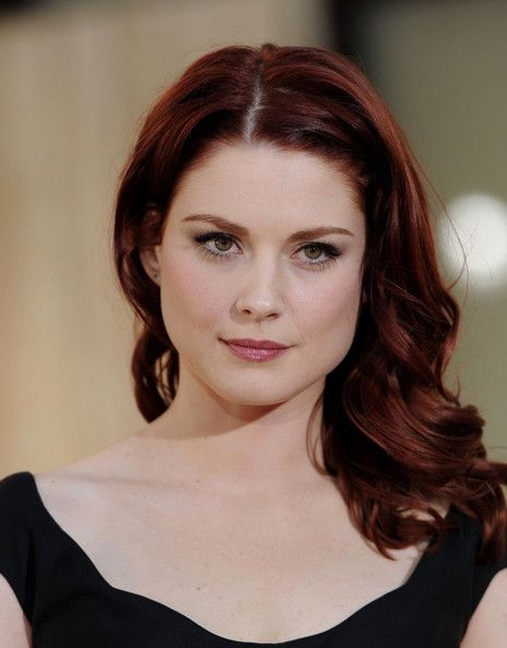 alex breckenridge AHS Hair Color For Fair Skin, Alexandra Breckenridge, Autumn Palette, Hair Color Burgundy, Dark Red Hair, Hair Color Auburn, Burgundy Hair, Redhead Beauty, Winter Hair Color