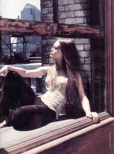 Mazzy Star Aesthetic, 90s Whimsical, Window Aesthetic, Star Aesthetic, Goth 90s, Aesthetic Moon, Witch Core, 90s Goth, 90s Clothing