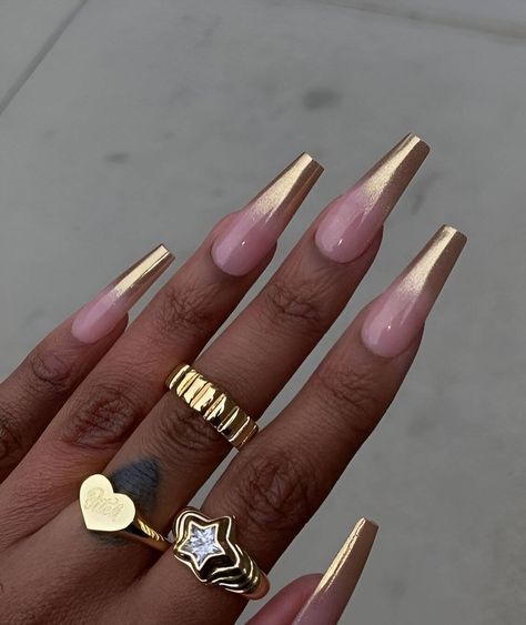 30 Elegant White And Gold Nail Ideas For Chic Ladies - 230 Golden Nails, Gold Nail, Jelly Nails, Nail Swag, Dark Nails, Acrylic Nails Coffin, Luxury Nails, Prom Nails, Coffin Nails Designs