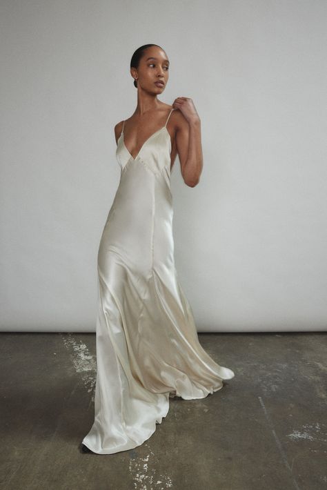 Simone Slip Dress Ivory – Kamperett Slip Wedding Dress, Funny Reaction, White Slip Dress, Wedding Dresses With Straps, Resort Dresses, Yes To The Dress, Flattering Dresses, Silk Organza, Silk Charmeuse