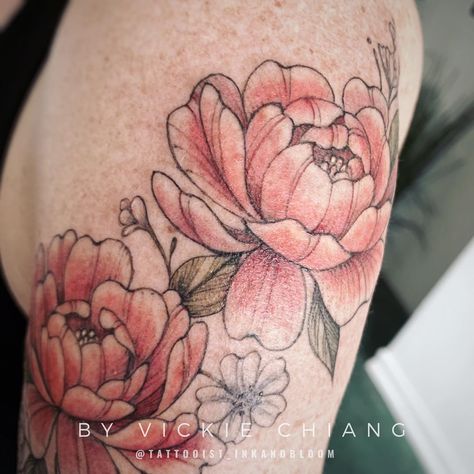 Mujeres Tattoo, Peony Tattoo, Peonies Tattoo, Tattoo Me, Tattoo Arm, Tattoo Love, Disney Tattoos, Trendy Tattoos, Ink Ideas