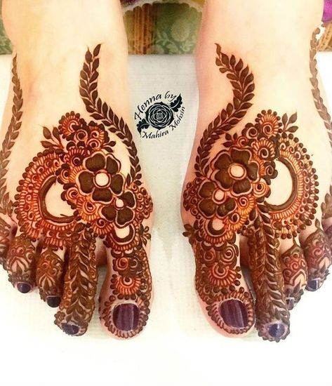 41+ Latest Mehndi Design for Girls Eid 2019 Collection Mehndi Designs Finger, Henna Hand Designs, Khafif Mehndi Design, Leg Mehndi, Eid Mehndi Designs, Mehndi Designs 2018, New Bridal Mehndi Designs, Legs Mehndi Design, Henna Art Designs