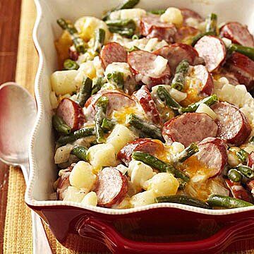 Brat Casserole, Fall Comfort Food Recipes, Brats Recipes, Bratwurst Recipes, Hotdish Recipes, Fall Comfort Food, Best Casseroles, Potluck Dishes, Comfort Food Recipes