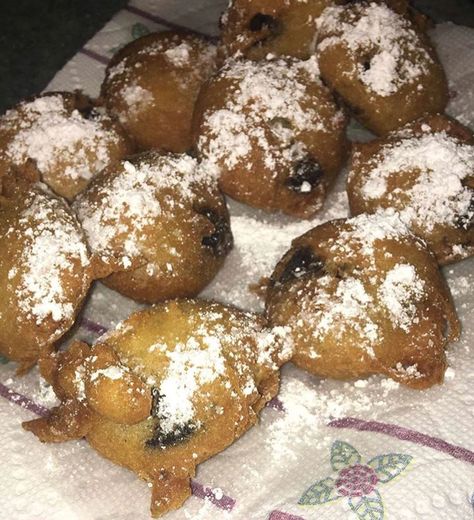 Fried Oreos Aesthetic, Deep Fried Oreos, Fried Oreos, Deep Fried Food, Junk Food Snacks, Food Goals, Food Obsession, Interesting Food Recipes, Diy Food