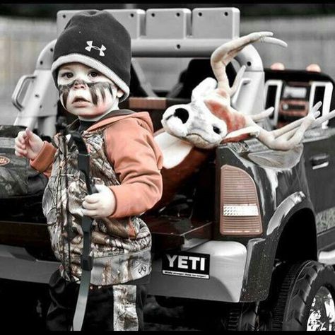 Country Baby Boy, Baby Clothes Country, Names Girl, Cowboy Baby, Western Babies, Hallowen Costume, Camo Baby Stuff, Country Kids, Foto Baby