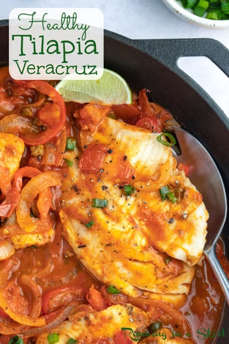 Tilapia In Tomato Sauce, Sauce For Tilapia Fish Healthy, Veracruz Fish Recipe, Tilapia Sauce Recipes, Fish Veracruz Recipe, Latin Fish Recipes, Spanish Tilapia Recipe, Healthy Tilapia Dinner, Fillet Fish Recipe Tilapia