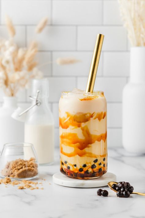 Brown Sugar Milk Tea, Brown Sugar Milk, Boba Recipe, Boba Tea Recipe, Bubble Tea Recipe, Milk Tea Recipes, Bubble Tea Boba, Brown Sugar Syrup, Boba Drink