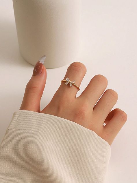 1pc Copper Plated Zirconium Butterfly Bow-knot Design Ring, Suitable For Women's Daily WearI discovered amazing products on SHEIN.com, come check them out! Aesthetic Ring, Ring Aesthetic, Aesthetic Rings, Butterfly Bow, Bow Ring, Gold Collar, Bow Knot, Knot Ring, Cuff Rings