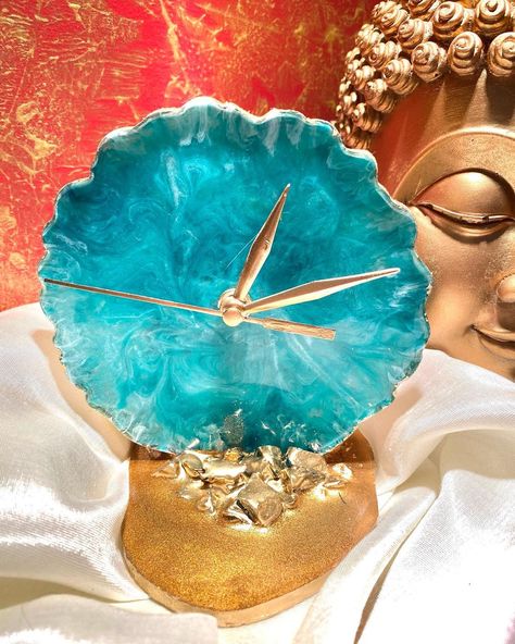 Harsheen Kaur on Instagram: “All Resin Table Clock ✨ Customization available! DM for further Details #TableClock #resinclock #resinclocks #resinartindia #resintray…” Resin Table Clock, Clock Resin, Resin Clock, Resin Products, Resin Pour, Resin Artwork, Table Clock, Resin Table, Fluid Art