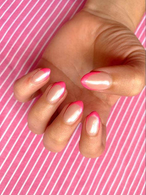 Chrome Nails With Pink Tips, Pink Chrome Nails Dip, Pink Tip Chrome Nails, Pink Tips Chrome, Pink French Tip Nails With Chrome, Hot Pink With Chrome, Pink Crome French Tip, Pink French With Chrome, Hot Pink French Tip Chrome Nails