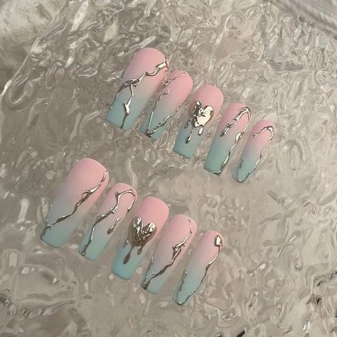 Press On Measurements, Press On Ideas, Nail Ombre Designs, Pink And Blue Nails Design, Nail Omber, Press On Nails Ideas, Aesthetic Press On Nails, Blue Pink Nails, Blue And Pink Nails