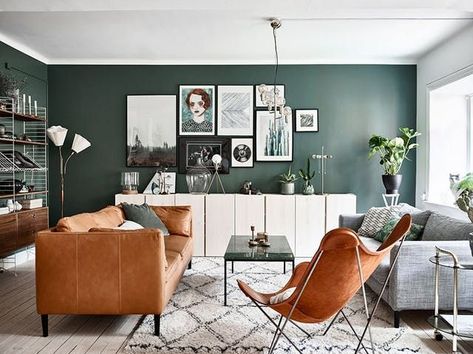 Nice color palate, deep hunter green, caramel leather couch, light grey linen sofa. Apartment Living Room Layout, Furnitur Ruang Keluarga, Trendy Living Rooms, Living Room Scandinavian, Style Deco, Leather Couch, Living Room Green, Livingroom Layout, Living Room Diy