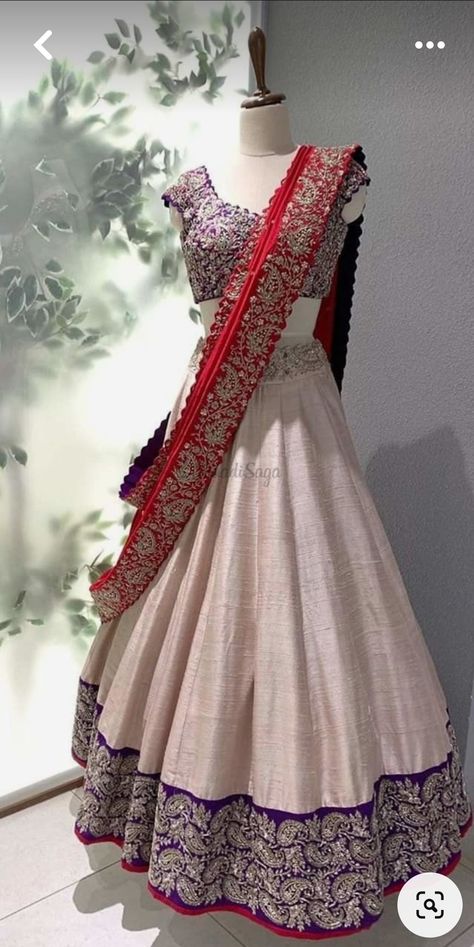 Lehenga Traditional, Rajputi Dress, Long Frock Designs, Simple Lehenga, Latest Bridal Lehenga, Half Saree Lehenga, Indian Sari Dress, Half Sarees, Wedding Lehenga Designs