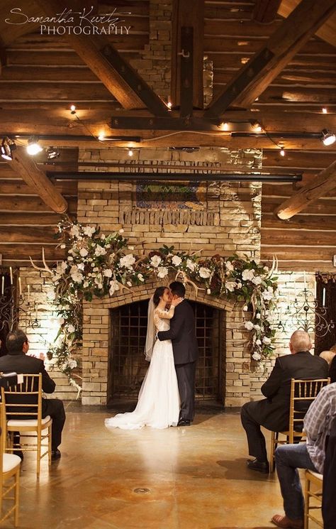 Five Oaks Lodge Wedding Venue Tulsa OK 74037 Lodge Reception, Wedding Reception Rooms, Tulsa Wedding Venues, Simple Wedding Reception, Oklahoma Wedding Venues, Tulsa Wedding, Daytime Wedding, Cabin Wedding, October 4th