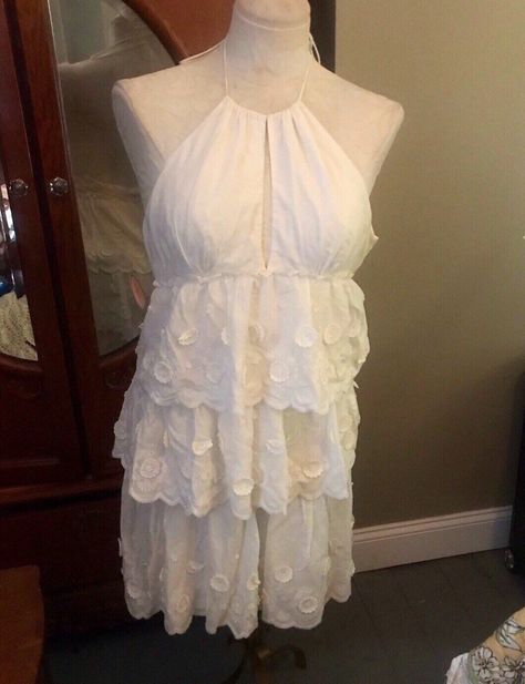 Excited to share this item from my #etsy shop: Beautiful Rebecca Taylor Feminine Cotton and Crocheted Dress in a size 4 #women #dress Jessica Mcclintock Wedding Dress, Pale Yellow Dresses, Bohemian Sundress, Crocheted Dress, Vintage Wedding Jewelry, Crocheted Flower, Lace Dress Vintage, Pin Up Dresses, Ruffled Dress