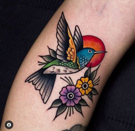 Traditional Hummingbird, Africa Tattoos, American Traditional Tattoo Ideas, Traditional Tattoo Ideas, Sparrow Tattoo, American Tattoos, Hummingbird Tattoo, American Traditional Tattoo, Mom Tattoos