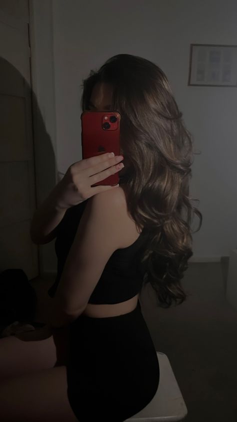 Brunette Curly Hair Girl, Blowdry Curls, Brunette Curly Hair, Curly Blowout, Blow Dry Curls, Curly Blowdry, Blowout Curls, Curly Hair Girl, Curly Layers