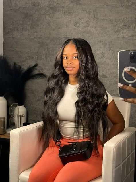 #follow #hairstyles #hair #hairgoals #haircare #blogging #beautyblog #blogger #blog Sew In Curls, Colorful Bob, Hairstyles Wig, Birthday Hairstyles, Black Hair Extensions, Flat Iron Hair Styles, Hair Ponytail Styles, Ponytail Styles, Middle Part