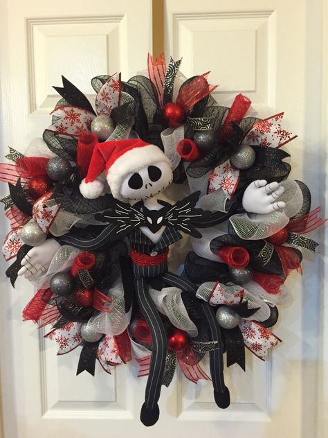 A personal favorite from my Etsy shop https://www.etsy.com/listing/254763701/nightmare-before-christmas-jack Jack Skellington Wreath, Nightmare Before Christmas Wreath, Nightmare Before Christmas Tree, Christmas Wreath Ideas, Large Christmas Wreath, Nightmare Before Christmas Decorations, Christmas Mesh Wreath, Christmas Jack Skellington, Christmas Party Themes