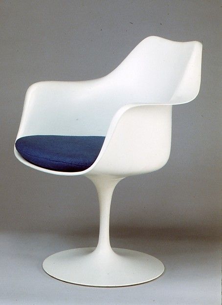 "Tulip" Armchair (Model No. 150) Tulip Armchair, Tulip Chair, Eero Saarinen, Alvar Aalto, Mid Century Chair, Furniture Details, Furniture Inspiration, Classic Furniture, Mid Century Furniture