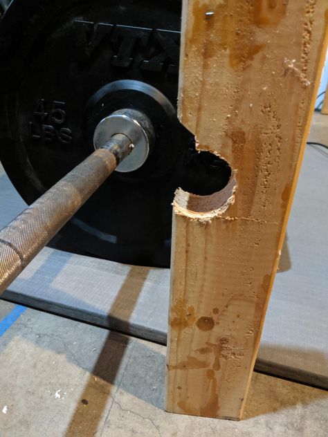 DIY deadlift jack cheap and easy version just used a 2 inch hole saw bit on a scrap 2x4 to make a poor mans genesis jack Deadlift Jack Diy, Deadlift Jack, Kpop Ideas, Diy Home Gym, Diy Gym, Diy Workout, Workout Equipment, Diy Cans, Fitness Blogger