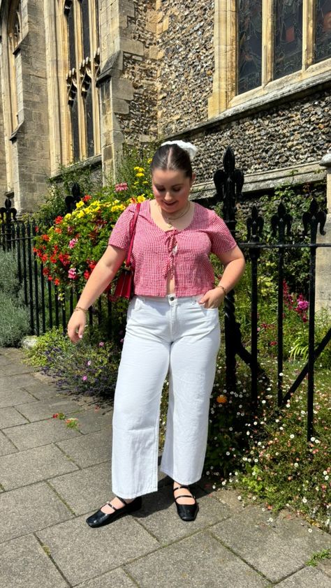 Midsize Trousers Outfit, Outfit Curvy Summer, Outfit Ballet Flats, Outfit Gorditas, Midsize Ootd, Midsize Summer Outfit, Outfit Ideas Easy, 2025 Style, Curvy Summer Outfits