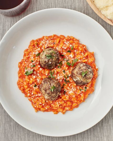 Oven Baked Meatballs, Chicken Foil Packets, Tomato Risotto, Risotto Recipes, Spaghetti And Meatballs, Meatball Recipes, Chicken Dinner Recipes, Grown Up, Chicken Dinner