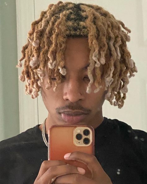 Half Green Half Blonde Hair, Dyed Dreads Men, Black Men Locs, Dreads Male, Black Male Hairstyles, Dreads Men, Locs Men, Dyed Dreads, Black Boy Hairstyles