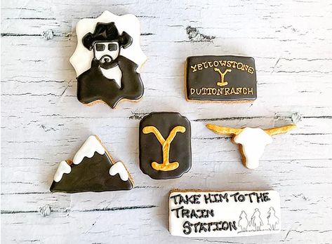 Yellowstone Cookies Decorated, Yellowstone 1st Birthday, Yellowstone First Birthday Party, Yellow Stone Themed Party, Yellowstone First Birthday, Yellowstone Cake Ideas, Yellowstone Watch Party Food, Yellowstone Birthday Party Theme, Yellowstone Birthday Cake