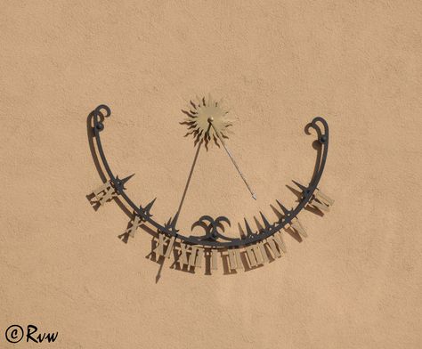 Sundial Drawing, Sun Dial Tattoo, Sundial Tattoo, Simple Hand Tattoos, D Tattoo, Sundials, St Regis, Compass Tattoo, I Tattoo