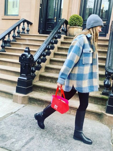 Sylvana Ward Durrett Brooklyn Street Style. Isabel Marant Harveli Jacket, Khaite Derby Boot, Eadie Parker Personlized Bag, White + Warren Cashmere Beanie. Brooklyn Street Style, Derby Boots, Cashmere Beanie, Edie Parker, Rag And Bone, Plaid Jacket, Personalize Bag, Isabel Marant, Chic Outfits