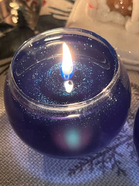 My very popular Glitter and Glow candles now come in BLUE!! Enjoy watching this enchanting candle sparkle, swirl and glow while it fills your home with the refreshing aroma of Candy Canes! Blue Candle Aesthetic, Galaxy Candle, Star Candles, Cool Candle, Glitter Decorations, Pretty Candles, Glitter Candle, Candle Obsession, Candles Aesthetic