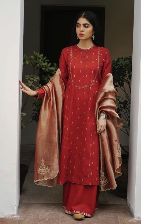 Zara Shahjahan, Nikkah Dress, Indian Designer Suits, Salwar Kamiz, Desi Clothes, Traditional Indian Outfits, Patiala Salwar, Punjabi Suit, Pakistani Bridal Dresses