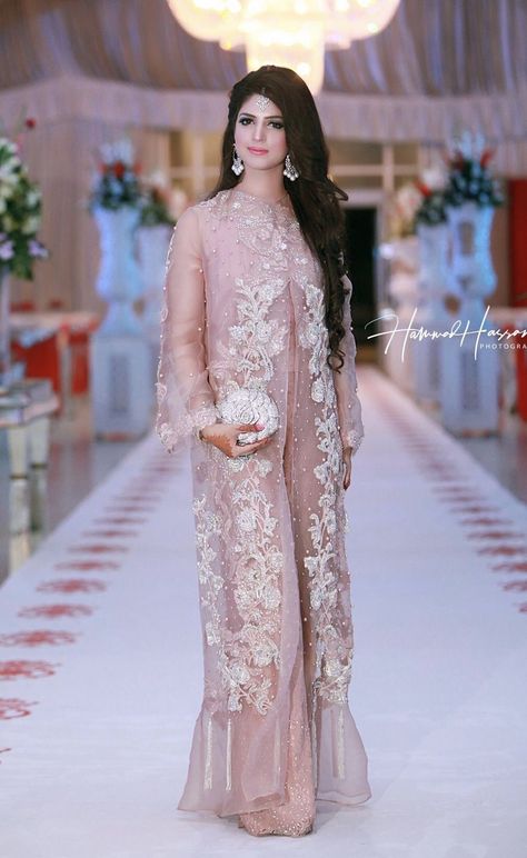 Grooms Sister Wedding Outfit Pakistani, Groom Sister Dress Pakistani, Pakistani Wedding Wear For Sister, Walima Dresses Pakistani For Sisters, Grooms Sister, Groom Sister, Wedding Dresses Pakistani, Dresses Pakistani, Wedding Outfits For Women