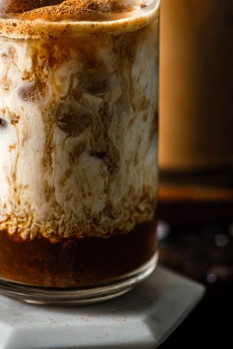 Brown Sugar Shaken Espresso, Iced Pumpkin Spice Latte, Best Starbucks Drinks, Shaken Espresso, Oat Milk Recipe, Nespresso Recipes, Veggie Ideas, Dairy Free Coffee, Espresso Recipes