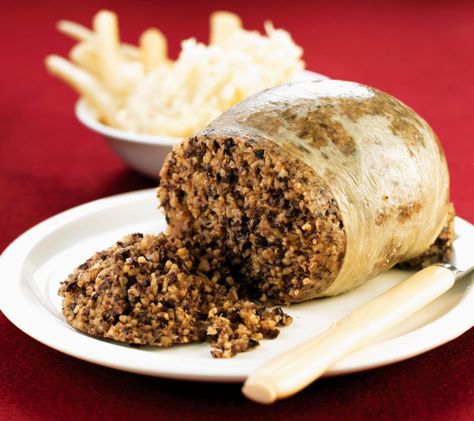 HAGGIS will be enjoyed by many as they celebrate the life of Scotland’s most famous poet on Burns Night. The supper and address is held on January 25, but what is haggis and what happens at the event? What is haggis? A haggis is a Scottish dish traditionally made from the heart, stomach or liver […] Burns Night Recipes, Haggis Recipe, Battered Sausage, Traditional Scottish Food, Tattie Scones, Scotland Food, Fish Supper, Burns Supper, Scottish Breakfast