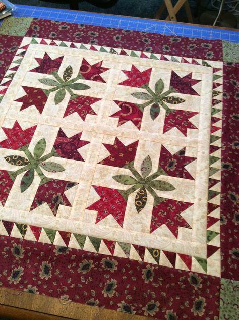 Simple Whatnots, Carolina Lily, Kim Diehl Quilts, Patchwork Christmas, Lily Design, Kim Diehl, Mini Quilt Patterns, Tulip Pattern, Hanging Quilts