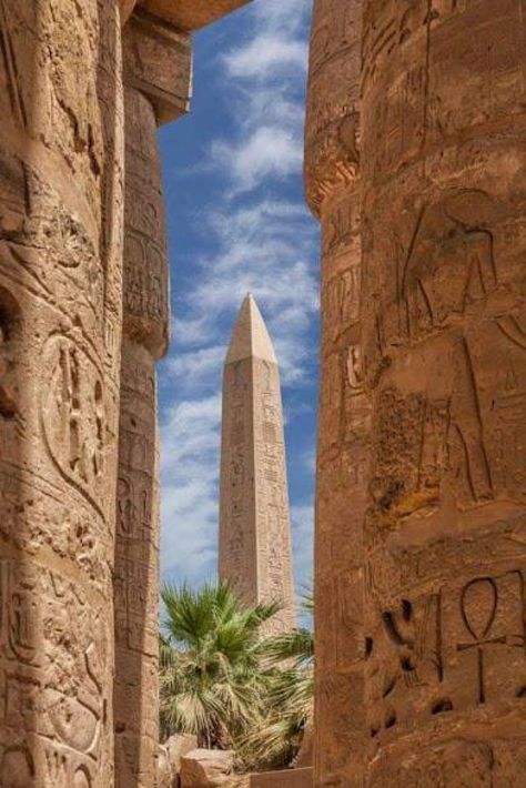 - https://thatankhlife.com Ancient Egyptian Architecture, Places In Egypt, Starověký Egypt, Abu Simbel, Egyptian Temple, Karnak Temple, Old Egypt, Luxor Egypt, Visit Egypt