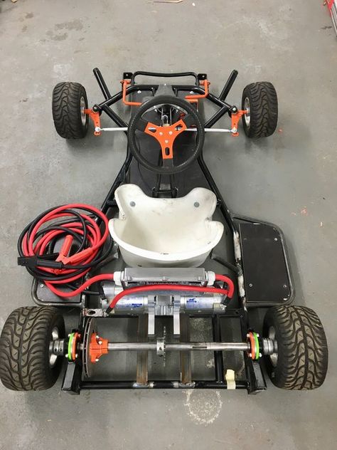 Drift Kart Diy, Go Kart Designs, Mini Motorbike, Go Karting, Homemade Go Kart, Electric Go Kart, Segway Ninebot, Go Kart Plans, Go Kart Buggy