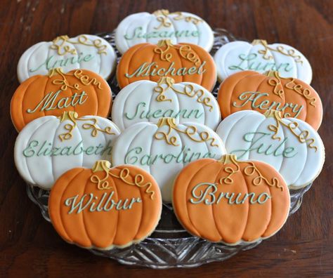 Place Cards For Wedding, Thanksgiving Sweets, Fall Decorated Cookies, Skull Cookies, Cards For Wedding, Pumpkin First Birthday, Halloween Cookies Decorated, Pumpkin Cookie, Crazy Cookies