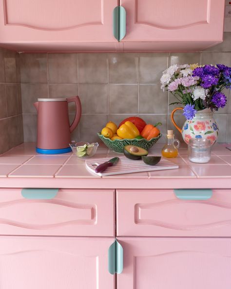 We're obsessed with @lindsey_isla pastel pink home 💗 #barbiehome #dopaminedecor #myrealhome #homesofinstagram Pink Kitchen Ideas, Pink Kitchens, Real Homes, Pink Kitchen, Barbie House, Perfect Pink, Summer Crafts, The Two, New Kitchen