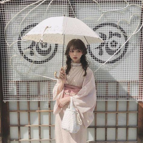 Traditional Asian Dress, Kimono Design, Japanese Outfits, 7k Followers, Traditional Fashion, Japanese Kimono, Asian Style, Kimono Fashion, Lolita Fashion