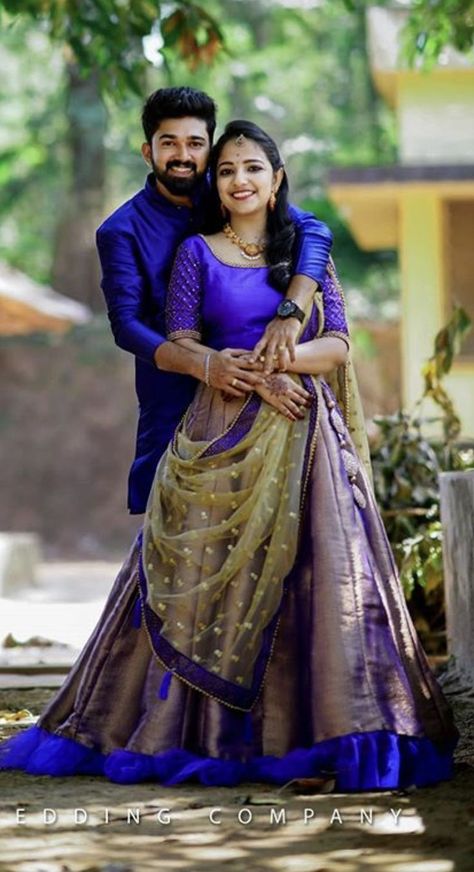 Couple Dress Ideas, Wedding Couple Dresses, Couple Dresses, शादी की तस्वीरें, Engagement Dress For Bride, Indian Bride Photography Poses, Indian Wedding Poses, Pre Wedding Photoshoot Outfit, Indian Couple