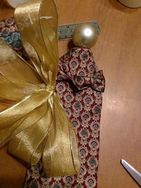 Necktie Angels, Tie Angels, Tie Projects, Diy Necktie Projects, Mens Ties Crafts, Tie Pillows, Diy Father's Day Crafts, Necktie Crafts, Recycled Clothes